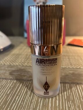Charlotte Tilbury Airbrush Flawless Foundation - Beige with Rose Gold Cap